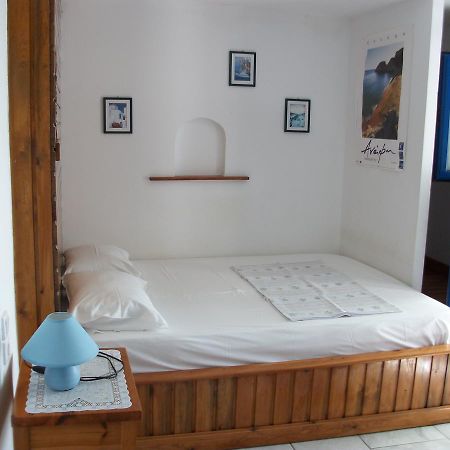 Floras Rooms And Studios Анафи Экстерьер фото