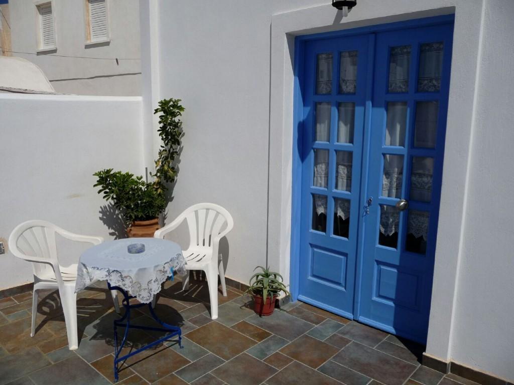 Floras Rooms And Studios Анафи Экстерьер фото